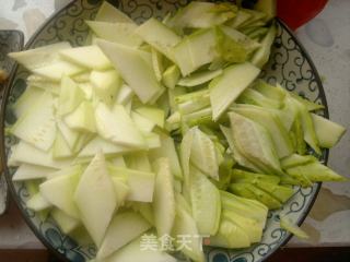 瓜片木耳炒土豆的做法步骤：2