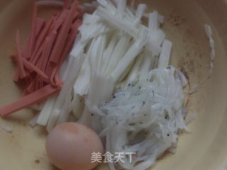 银鱼羹的做法步骤：1