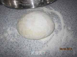 电饼铛版葱油饼的做法步骤：2