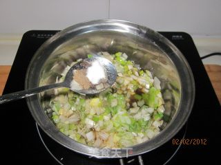 电饼铛版葱油饼的做法步骤：4