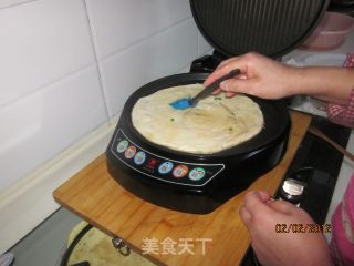 电饼铛版葱油饼的做法步骤：12