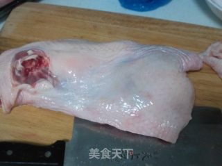 酸笋紫苏焖鸭的做法步骤：1