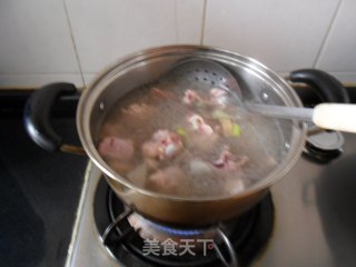 笋烧鸭的做法步骤：2
