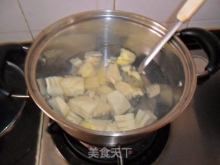 笋烧鸭的做法步骤：7