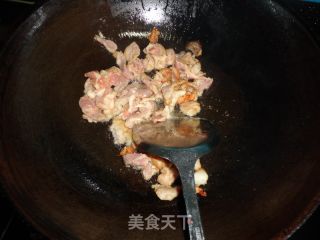 春笋炒肉的做法步骤：2