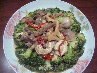 鸡杂炒西兰花的做法步骤：6