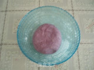 香葱芝麻紫薯饼的做法步骤：2