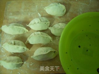 简单美味韭菜鸡蛋盒子的做法步骤：3
