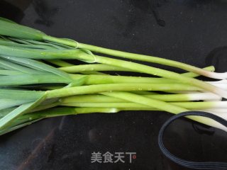 湘西泡菜之腌大蒜的做法步骤：1