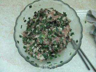 香菇韭菜饺的做法步骤：5