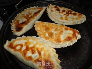 硬面韭菜盒子的做法步骤：11