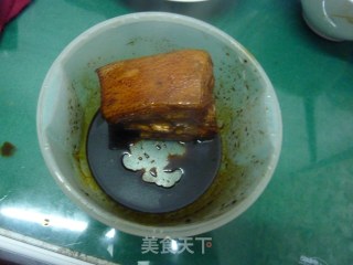 梅菜扣肉的做法步骤：3