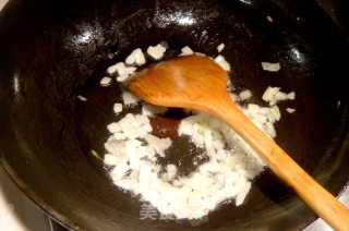 泡菜土豆什锦炒饭的做法步骤：5
