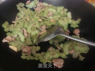 苦瓜炒肉片的做法步骤：8