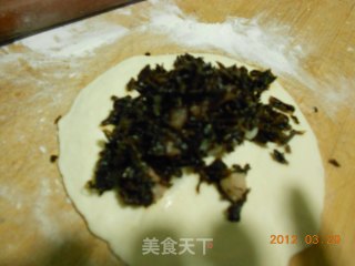 梅干菜饼的做法步骤：11