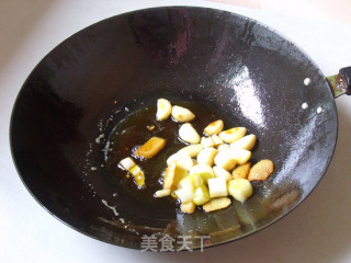 板栗烧牛蛙的做法步骤：6