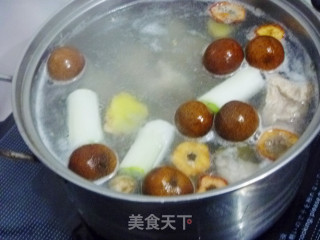 【食疗养生话汤煲】春节养生好汤---什锦脆骨汤的做法步骤：5