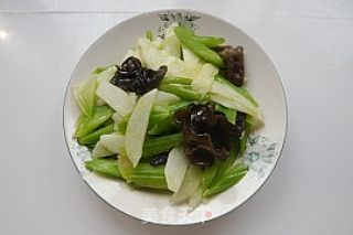 西芹炒山药的做法步骤：8