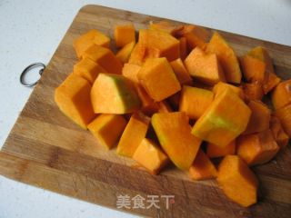 独家秘制骨香味浓的南瓜龙骨汤--营养又暖胃（我的秘系列二）的做法步骤：2