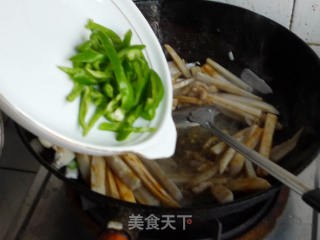 蚝油藕条的做法步骤：7
