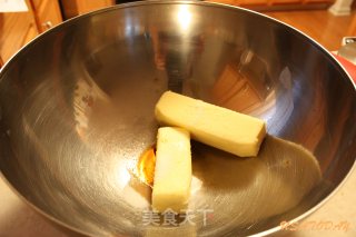 【甜牙齒】一口接一口的奶酥餅乾Danish butter cookies的做法步骤：1