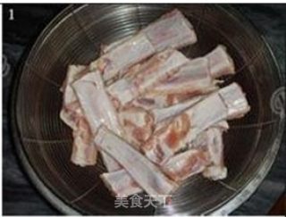 蒜香烤排骨的做法步骤：2