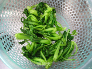 晚餐首选——【香菇青菜】的做法步骤：2