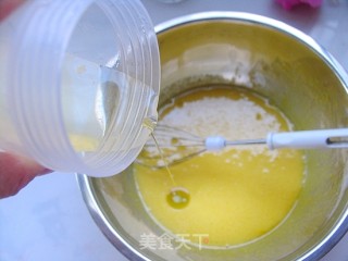 8寸圆模巧克力戚风的做法步骤：3