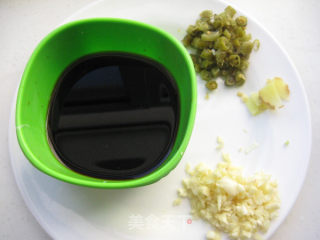 鱼香鲍菇盒的做法步骤：4