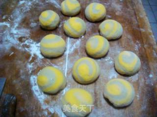 双色栗蓉包的做法步骤：12