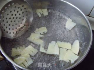 虾仁锅巴的做法步骤：3