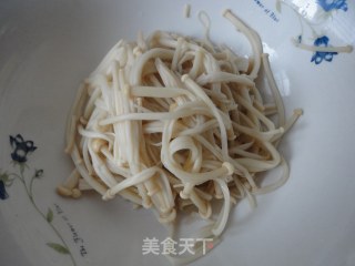 金针菇拌干豆腐丝的做法步骤：2