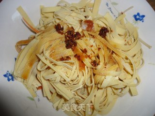 金针菇拌干豆腐丝的做法步骤：6