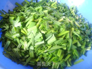 鸡蛋韭菜灌饼的做法步骤：3
