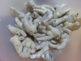 香辣鸡爪的做法步骤：3