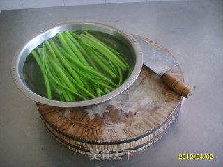 美味馅料之——猪肉馅的做法步骤：2