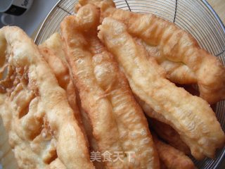怎样炸出蓬松的健康油条的做法步骤：12