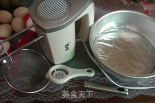 让新手教你做新手必学基础蛋糕——戚风蛋糕的做法步骤：2