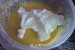 让新手教你做新手必学基础蛋糕——戚风蛋糕的做法步骤：12