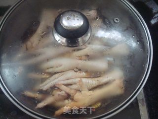特制鸡脚的做法步骤：4