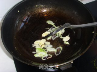 鸡蛋炒西红柿的做法步骤：4