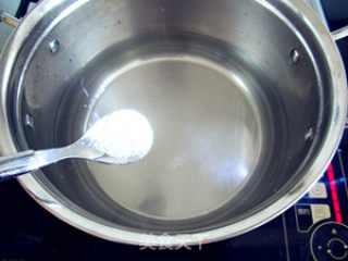 爽口惹味的“白灼豆芽茼蒿”的做法步骤：1
