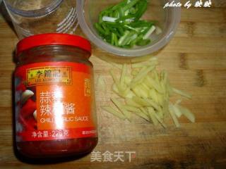 酱烧鲳鱼的做法步骤：1