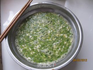 芹菜叶鸡蛋饼的做法步骤：4