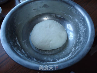 三鲜煎饺的做法步骤：1