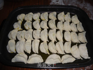 三鲜煎饺的做法步骤：10