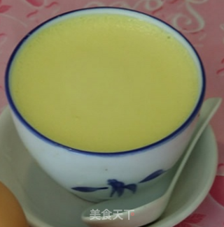 鲜奶炖蛋的做法步骤：1