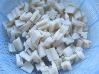 芹菜精肉炒藕丁的做法步骤：8