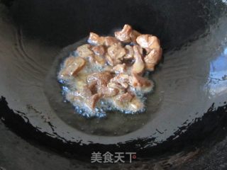 芹菜精肉炒藕丁的做法步骤：9