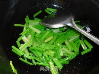 芹菜山药条的做法步骤：6